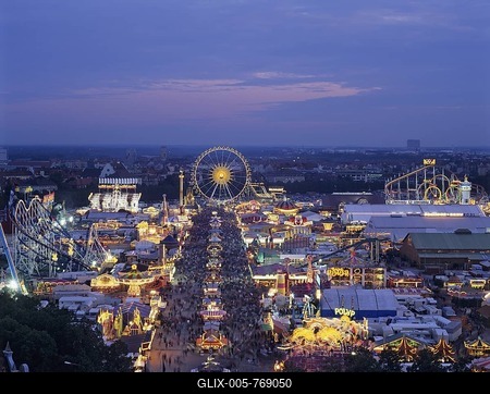 View from St Pauls Church to the Oktoberfest at dawn Munich Germany-stock-foto