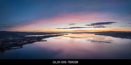 Aerial view of western Lake Constance in front of sunrise, with the town of Radolfzell and the Mettnau peninsula, on the horizon the island of Reichenau, Constance county, Baden-Württemberg, Germany-stock-foto