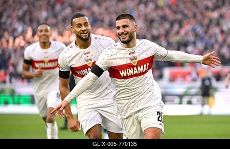 Deniz Undav VfB Stuttgart (26) (right) Josha Vagnoman VfB Stuttgart (04) (centre) Jamie Leweling VfB Stuttgart (18) (left) MHPArena, MHP Arena Stuttgart, Baden-Württemberg, Germany-stock-foto