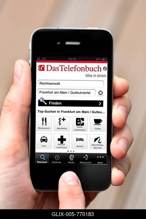 IPhone, smartphone, showing a telephone book app on the display-stock-foto