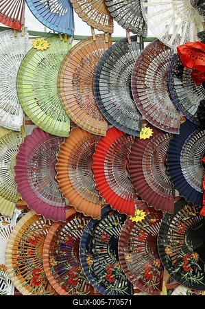 Colourful fans, Rastro market, Madrid, Spain, Europe-stock-foto