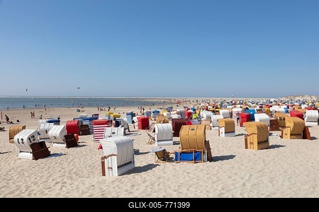 Beach chairs and beach tents at the main beach, Borkum, East Frisian Island, East Frisia, Lower Saxony, Germany-stock-foto
