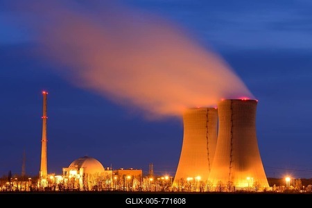 Grafenrheinfeld nuclear power plant operated by E.ON, dusk, Schweinfurt, Bavaria, Germany, Europe-stock-foto