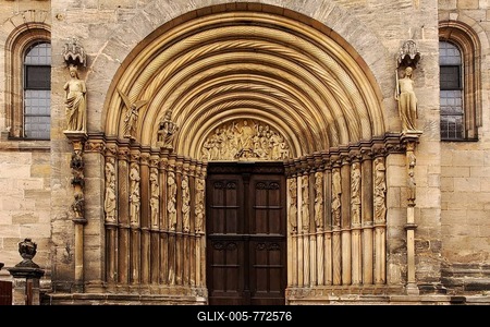 Bamberg Cathedral, Prince's portal, arches with devils, prophets and apostles, Bamberg, Upper Franconia, Bavaria, Germany, Europe-stock-foto