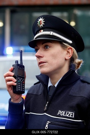 Press conference for the new digital radios of the NRW Police, the entire police force in NRW should be equipped with digital radio by 2014, Duesseldorf, North Rhine-Westphalia, Germany, Europe-stock-foto