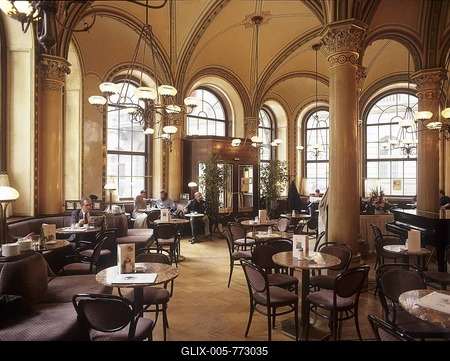 Inside the Cafe Central, coffeehouse, Vienna, Austria-stock-foto