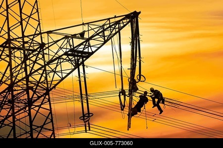 High-voltage engineers at work, Baden-Württemberg, Germany-stock-foto