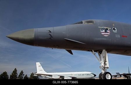 A B-B bomber, top, an EC-135 Looking Glass, below, and a B-52 Stratofortress, lower right, on display at the South Dakota Air and Space Museum, adjacent to Ellsworth Air Force Base, Rapid City, South Dakota, USA-stock-foto