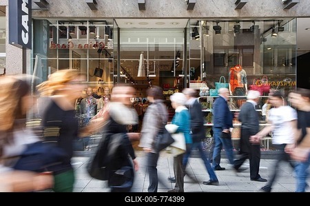 Pedestrian zone with people walking pass, motion blur, Stuttgart, Baden-Wuerttemberg, Germany, Europe-stock-foto