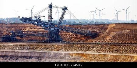 Open cast lignite mine with bucket wheel excavator, Garzweiler, Jüchen, Rheinisches Braunkohlerevier, North Rhine-Westphalia, Germany-stock-foto