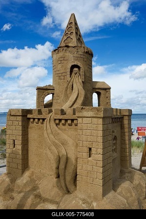 Sand sculpture of a castle, Binz, Mecklenburg-Western Pomerania, Germany-stock-foto