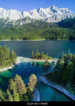 Aerial view, Eibsee lake with Sasseninsel and Zugspitze, Wetterstein range, near Grainau, Upper Bavaria, Bavaria, Germany-stock-foto