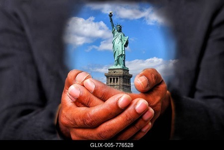 Symbolic image, Donald Trump, re-election, USA, Statue of Liberty, politics, announcements, vendetta, wanted dictator, Republicans, US electoral system, global danger, lies, 2nd term, global burden, Ukrainian war, storm White House, threat-stock-foto