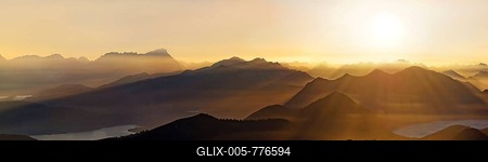 Sunset with view on the Jachenau with Walchensee and Zugspitze with Wetterstein range, Benediktenwand, Lenggries, Upper Bavaria, Bavaria, Germany-stock-foto