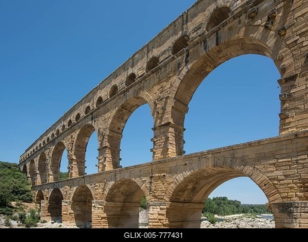 Pont du Gard, ancient Roman aqueduct, Vers-Pont-du-Gard, Languedoc-Roussillon, France-stock-foto