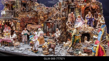 Typical Neapolitan Christmas cot at a stall in the cot alley Via San Gregorio Armeno in the old town, Naples, Gulf of Naples, Campania, Southern Italy, Italy-stock-foto