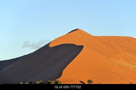Sand dunes of the Namib Desert in sunset light, Republic of Namibia, Africa-stock-foto