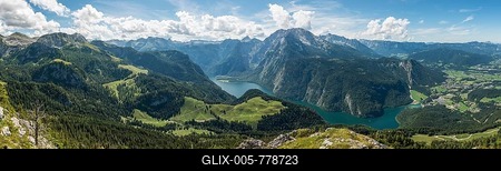 Panoramic view over Lake Königssee from the Jenner, Watzmann, Schönau am Königssee, National Park Berchtesgaden area, Bavaria, Germany-stock-foto