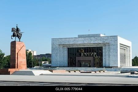 Ala-Too square and the State Historical Museum formerly Lenin Museum and Manas Statue, Bishkek, Kyrgyzstan-stock-foto