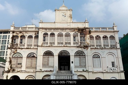 Historical building from 1901, former headquarters of the British East India Company, on the Chao Phraya River, Bang Rak, Bangkok, Thailand-stock-foto