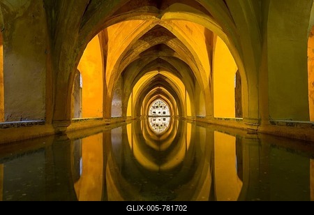 Historical rainwater tanks, Los Bańos de Dońa María de Padilla, Alcázar Palace, Seville, Andalusia, Spain-stock-foto