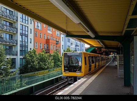 Eberswalder Straße underground station, Hochbahn, Berlin, Germany-stock-foto