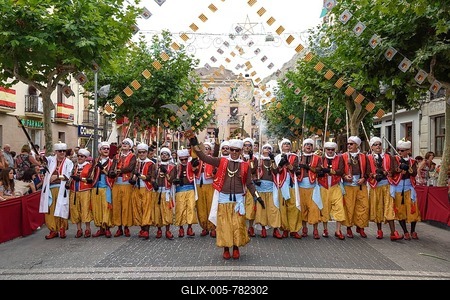 Group in traditional clothing, Moors and Christians Parade, Moros and Cristianos, Jijona or Xixona, Province of Alicante, Costa Blanca, Spain-stock-foto