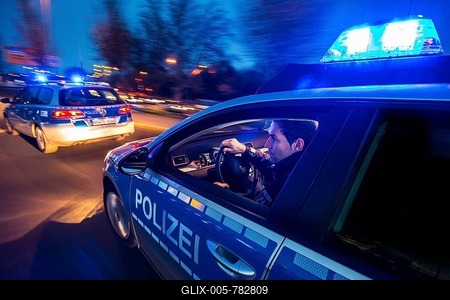 Police patrol car in an emergency operation, with blue lights and sirens, Germany, Europe-stock-foto