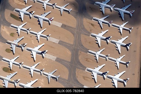 Aerial view of parked commercial aircraft at Teruel Airport in Aragon, parking, storage, scrapping, Airbus, Boeing, Lufthansa, A380, Spain-stock-foto