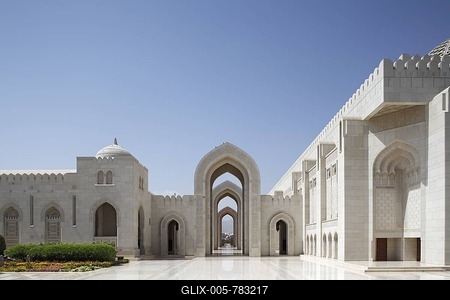 Place with pointed arch, gate, Sultan Qaboos Grand Mosque, Muscat capital, Sultanate of Oman, gulf states, Arabic Peninsula, Middle East, Asia-stock-foto