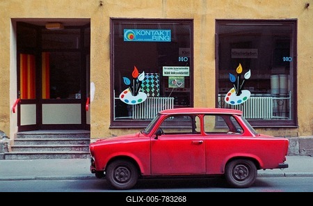 Parking Trabi, May 1990, Meiningen, Thuringia, GDR-stock-foto
