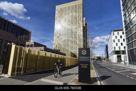 Court of Justice of the European Union, ECJ, CURIA, golden office towers in the Kirchberg-Plateau European Quarter, Luxembourg-stock-foto