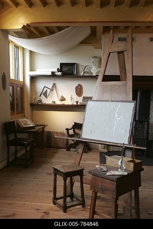 NLD, Netherlands, Amsterdam: Visitors in the Rembrandt House Museum (Rembrandthuis). Large Studio where Rembrandt worked-stock-foto