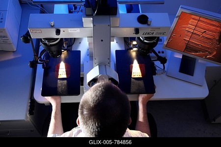 Kriminaltechnisches Institut, KTI, Forensic Science Institute, examination of tools and mold marks, comparison microscope, police, Landeskriminalamt, LKA, State Criminal Police Office, North Rhine-Westphalia, Germany, Europe-stock-foto