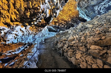 Prehistoric Baerenhoehle cave with Neanderthal finds, Wildkirchli caves on the Elbenalp cliff, Canton Appenzell-Innerrhoden, Switzerland, Europe-stock-foto