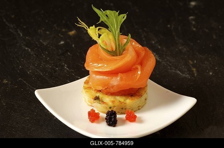 Apéro', smoked salmon on potato-ginger roesti, haute cuisine, Labaroche, Alsace, France, Europe-stock-foto