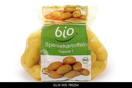 Potatoes with BIO marking on the label-stock-foto