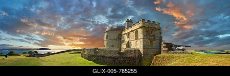 Pendennis Castle Device Fort built in 1539 for Henry VIII, near Falmouth, Cornwall, England, United Kingdom-stock-foto