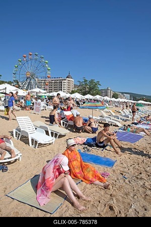 People on the golden beach, Varna province, Bulgaria-stock-foto