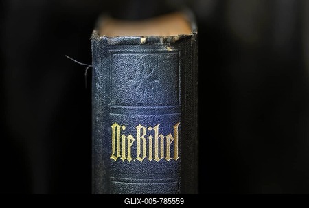 Spine of an old Bible, Germany-stock-foto