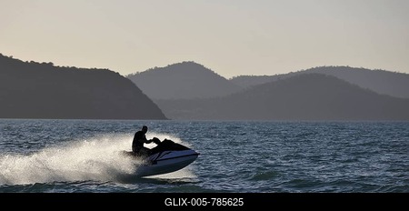 Jet-skiing, jet boat, personal water craft, Whitsunday Islands National Park, Queensland, Australia-stock-foto