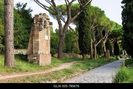 Ancient Roman tomb, ancient Roman 	cobblestones, Via Appia Antica, Appian Way, 312 BC, created by Appius Claudius Caecus, Rome, Lazio, Italy-stock-foto