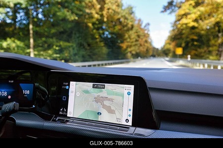 Interior of a Volkswagen, VW Golf 8, digital cockpit, central infotainment system with active navigation, touchscreen, driving across a country road, Barntrup, North Rhine-Westphalia, Germany-stock-foto