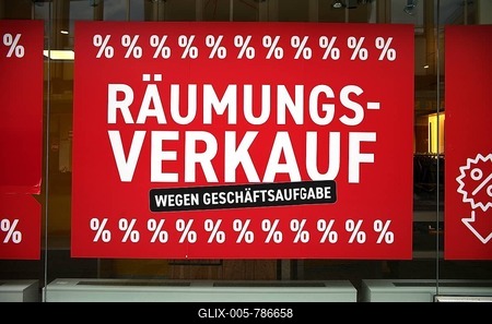 Clearance sale due to closure of business, discount battle in shop window, SALE, price reductions, Breitling fashion store, Stuttgart, Baden-Württemberg, Germany-stock-foto