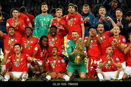 Group Photo FC Bayern wins DFB Cup, 76th DFB Cup Final RB Leipzig, RBL, against FC Bayern Munich, FCB, Olympic stadion Berlin, Germany-stock-foto