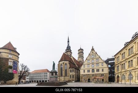 Schillerplatz with Schiller Monument, Old Palace, Collegiate Church and Fruit Box, city view Stuttgart, Baden-Württemberg, Germany-stock-foto