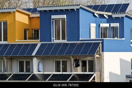 Colourful front with solar modules on a residential house, Freiburg, Baden-Wuerttemberg, Germany-stock-foto