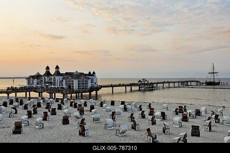 Beach chairs and bridge in the evening, Ruegen, Germany, Europe-stock-foto