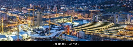 Main station, construction site Stuttgart 21, here the new through station is being built, on the right the current platforms of the terminus station, night view, aerial view, panoramic photo, Stuttgart, Baden-Württemberg, Germany-stock-foto