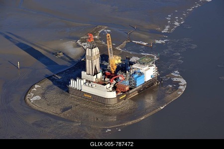 Aerial view, oil Mittelplate A, Marne, Schleswig-Holstein, Germany-stock-foto